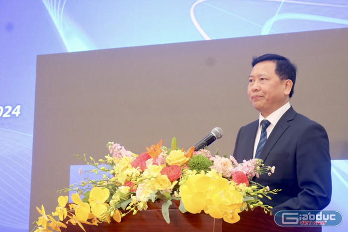 Ông Trần Văn Đạt, Vụ trưởng Vụ Giáo dục chính trị và công tác học sinh, sinh viên, Bộ Giáo dục và Đào tạo, Trưởng ban tổ chức cuộc thi. Ảnh: Minh Chi gdvn-cuocthi (2).jpg