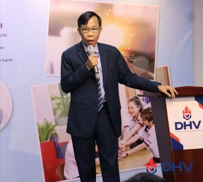 Tiến sĩ Trần Văn Hưng, Phó Hiệu trưởng Trường Đại học Hùng Vương thành phố Hồ Chí Minh. Ảnh: DHV 32395a6435474f516857596153726730514f487668.jpg