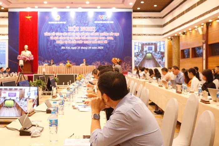 Uỷ ban nhân dân tỉnh Kon Tum trình bày tham luận trực tuyến tại hội nghị. Ảnh: Doãn Nhàn 30d73b4325339d6dc422.jpg