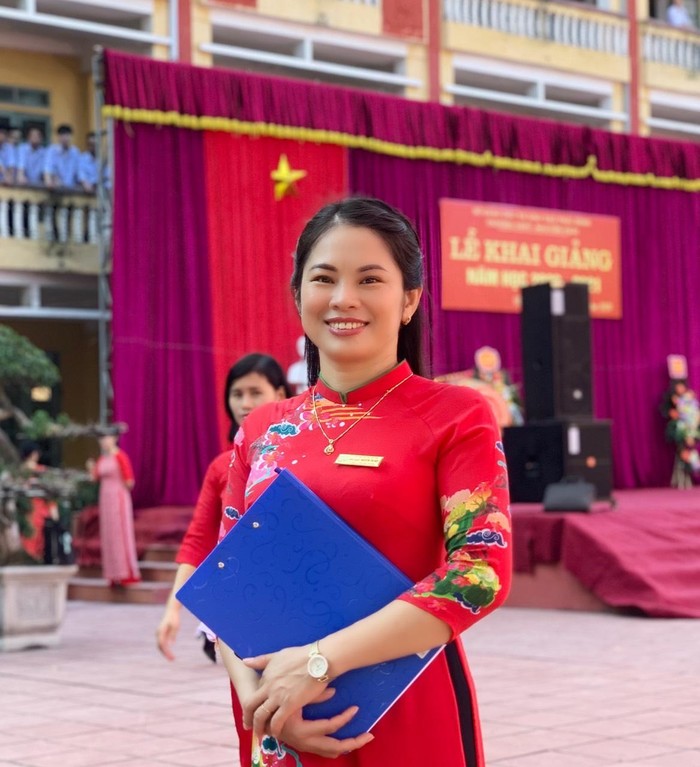 Cô Nguyễn Thị Huệ - Phó Hiệu trưởng Trường Trung học phổ thông Nguyễn Trãi (Thái Bình) (Ảnh: Nhân vật cung cấp)