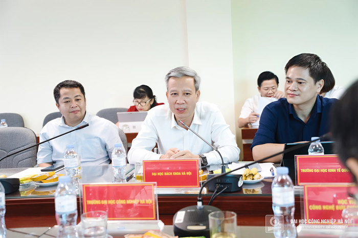 Các đơn vị thành viên trao đổi, chia sẻ và học hỏi tại các tọa đàm, hội thảo do câu lạc bộ tổ chức. Nguồn Ảnh: HAUI Ảnh 4.jpeg