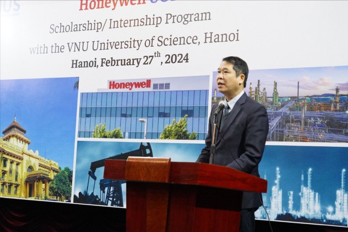Giáo sư, Tiến sĩ Lê Thanh Sơn – Phó Hiệu trưởng Trường Đại học Khoa học Tự nhiên, Đại học Quốc gia Hà Nội. Ảnh: NVCC 1d53d763a4fc09a250ed.jpg