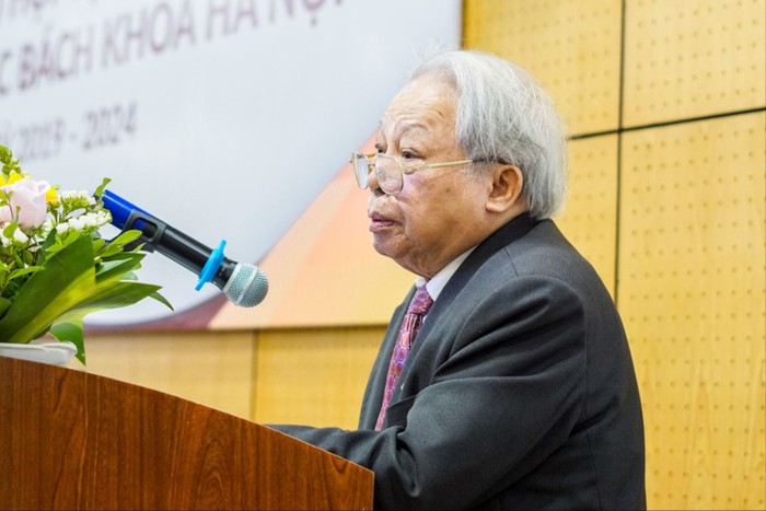 Giáo sư, Tiến sĩ khoa học, Nhà giáo Nhân dân Nguyễn Mậu Bành – Chủ tịch Trung ương Hội Cựu giáo chức Việt Nam hoàn toàn ủng hộ việc trao thẩm quyền tuyển dụng nhà giáo cho ngành Giáo dục. Ảnh: Website Trường Đại học Bách khoa Hà Nội. dsc2138.52727.22692.jpg