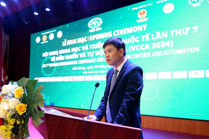 Ông Hoàng Minh Cường – Phó chủ tịch Uỷ ban nhân dân thành phố Hải Phòng phát biểu tại hội nghị (Ảnh: TK) hoi-thao-hoang-minh-cuong-1.jpeg