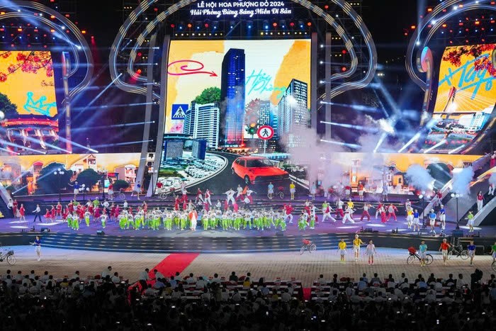 Lễ hội Hoa phượng đỏ Hải Phòng 2024. (Ảnh: VP) le-hoi-1.jpg