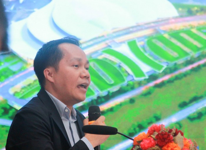 Ông Bùi Xuân Phước chia sẻ về những kỹ năng sinh viên ngành Xây dựng cần trau dồi. (Ảnh: Mạnh Đoàn) IMG_9986.jpg