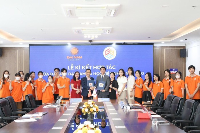 Trường Đại học Đại Nam ký kết hợp tác đào tạo với Học viện Nhật ngữ GAG, phái cử sinh viên năm 2 sang Nhật học tập. Ảnh: NVCC Anh5.jpg
