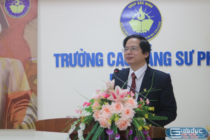 Tiến sĩ Nguyễn Hữu Tuyến – Hiệu trưởng Trường Cao đẳng Sư phạm Bắc Ninh phát biểu. Ảnh: Ngọc Mai GDVN 5.JPG