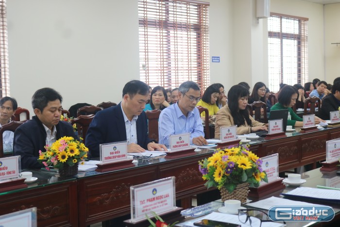 Đại diện các trường cao đẳng sư phạm tham dự hội thảo GDVN 7.JPG