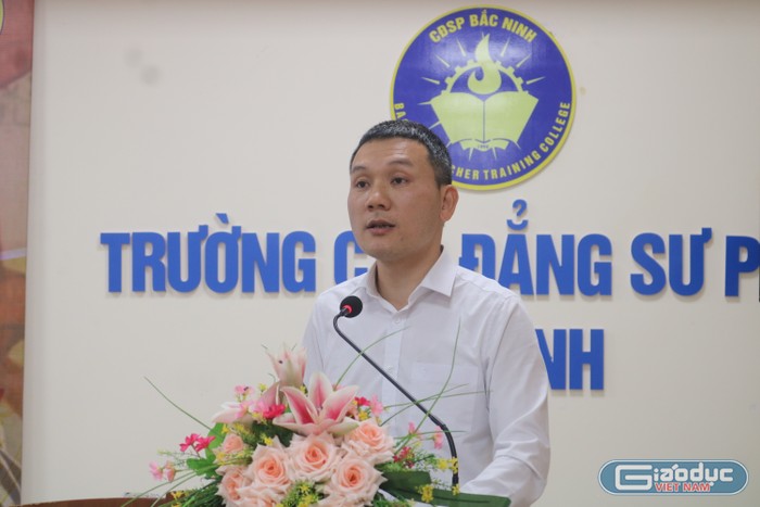 Tiến sĩ Nguyễn Văn Dũng - Trưởng phòng Tổ chức - Hành chính Trường Cao đẳng Sư phạm Nghệ An. Ảnh: Ngọc Mai GDVN18.JPG