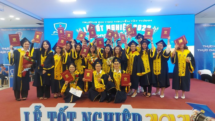 Lễ tốt nghiệp của sinh viên ngành Công nghệ sinh học năm 2023, Trường Đại học Nguyễn Tất Thành. Ảnh: NVCC. 439dd6cf-5a9c-4679-afa8-575c97568abb.jpeg