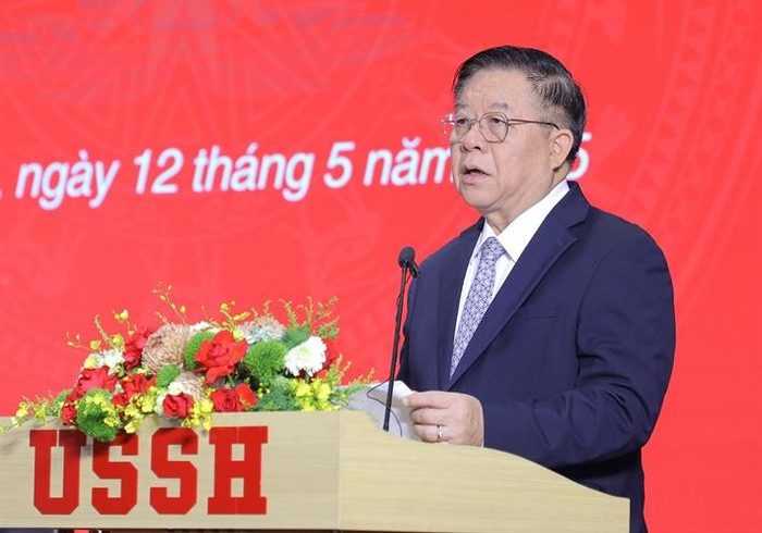 Ông Nguyễn Trọng Nghĩa - Ủy viên Bộ Chính trị, Bí thư Trung ương Đảng, Trưởng Ban Tuyên giáo và Dân vận Trung ương phát biểu tại hội thảo. Ảnh: Bộ Giáo dục và Đào tạo. Ông Nguyễn Trọng Nghĩa - Ủy viên Bộ Chính trị, Bí thư Trung ương Đảng, Trưởng Ban Tuyên giáo và Dân vận Trung ương phát biểu tại hội thảo. Ảnh: Bộ Giáo dục và Đào tạo.