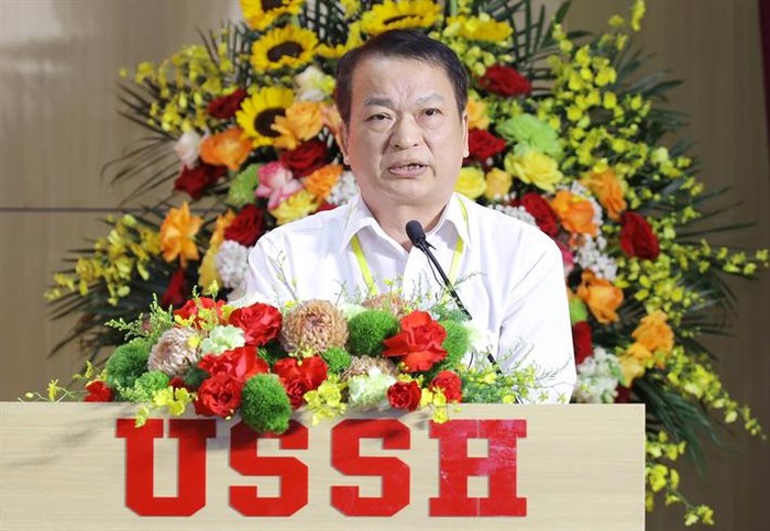 Giáo sư, Tiến sĩ Phạm Hồng Quang, Chủ tịch Hội đồng Đại học Thái Nguyên trao đổi tại hội thảo. Ảnh: Bộ Giáo dục và Đào tạo. Giáo sư, Tiến sĩ Phạm Hồng Quang, Chủ tịch Hội đồng Đại học Thái Nguyên trao đổi tại hội thảo. Ảnh: Bộ Giáo dục và Đào tạo.