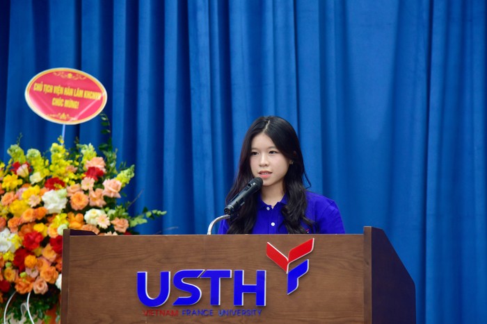 Em Nguyễn Vân Ly - tân sinh viên chương trình song bằng ngành Công nghệ sinh học - Phát triển thuốc, USTH. _DSC0281.JPG