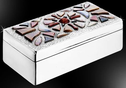 Hàng độc: iPhone 4S Elite Gold làm từ vàng và kim cương ảnh 2 Hàng độc: iPhone 4S Elite Gold làm từ vàng và kim cương ảnh 2