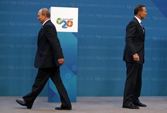 Tổng thống Nga Vladimir Putin (trái) tại G20.