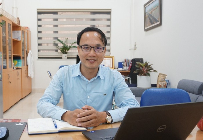 Phó Giáo sư, Tiến sĩ Bùi Tiến Thành - Trưởng khoa Công trình, Trường Đại học Giao thông vận tải. Ảnh: Trà My. CTGT6.jpg