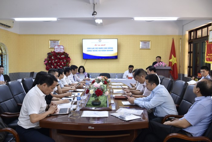 Lễ ra mắt Câu lạc bộ Khối trường cao đẳng Công nghệ và Kinh doanh thuộc Hiệp hội Các trường đại học, cao đẳng Việt Nam. Ảnh: Thúy Hiền. _DSC0475.JPG